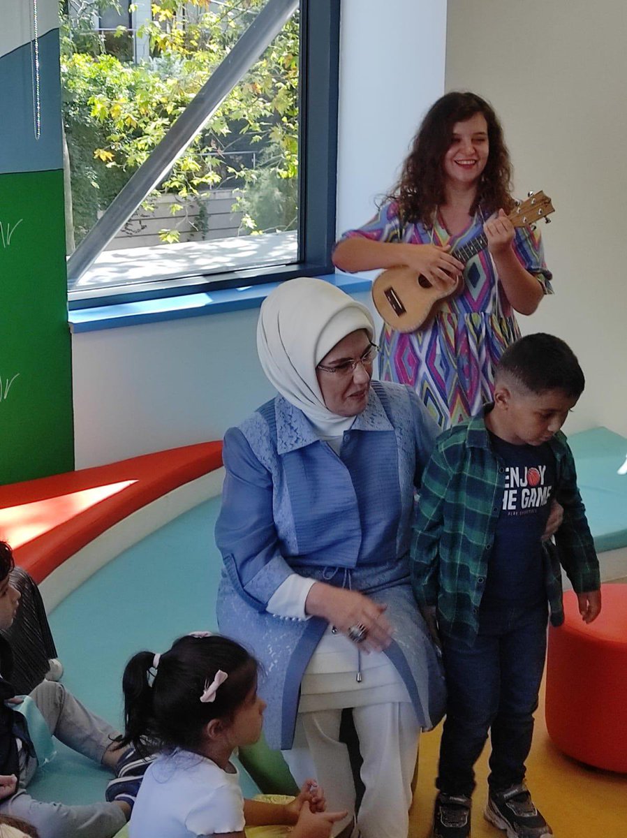 Sarıyer İlçe Millî Eğitim Müdürlüğü (@sariyer_mem) on Twitter photo Sarıyer İlçemizin ilk Bağımsız Anaokulu Mehmet Tabanca Anaokulu, Sayın Emine Erdoğan Hanımefendinin teşrifleri ve Milli Eğitim Bakanımız Sayın Mahmut Özer’ in katılımı ile açıldı.<a href="/EmineErdogan/">Emine Erdoğan</a> <a href="/tcmeb/">Millî Eğitim Bakanlığı</a> <a href="/istanbulilmem/">İstanbul İl Millî Eğitim Müdürlüğü</a> <a href="/memleventyazici/">Levent Yazıcı</a> <a href="/cagatay33/">Hüseyin Özcanlar</a> Sarıyer İlçemizin ilk Bağımsız Anaokulu Mehmet Tabanca Anaokulu, Sayın Emine Erdoğan Hanımefendinin teşrifleri ve Milli Eğitim Bakanımız Sayın Mahmut Özer’ in katılımı ile açıldı.<a href="/EmineErdogan/">Emine Erdoğan</a> <a href="/tcmeb/">Millî Eğitim Bakanlığı</a> <a href="/istanbulilmem/">İstanbul İl Millî Eğitim Müdürlüğü</a> <a href="/memleventyazici/">Levent Yazıcı</a> <a href="/cagatay33/">Hüseyin Özcanlar</a>