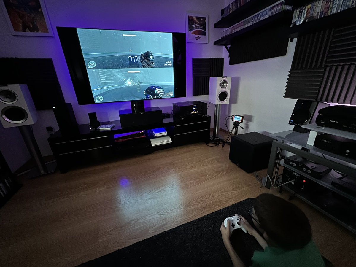 dark1x's tweet photo. Got it working and we’re having a blast thus far. Halo Infinite split-screen is damn good even in this form. https://t.co/aqTSpVfI0q