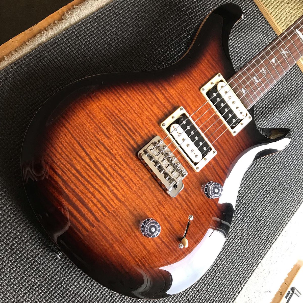 ABGuitartech's tweet photo. PRS SE - new top nut, frets dressed and serviced. Many thanks to Tony. #prs #prsguitars #prsse #prsguitar #topnut #fretdress #fretdressing #guitartech #guitartechnician #guitarrepair #guitarrepairs #guitarworkshop #guitarsetup #guitarsetups https://t.co/rrfQp8YqDN