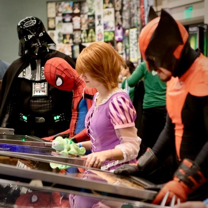 freeplayfla's tweet photo. 🦸♀️💥Do you love gaming? Do you love cosplaying as your favorite video game character? Then register today for the first-ever Free Play Florida Cosplay Contest.
👉Register here: https://t.co/7bjsyOZMnX
#freeplayflorida #copsplay #cosplaycontest #cosplayers #orlando #retrogaming https://t.co/oKA1il02kg