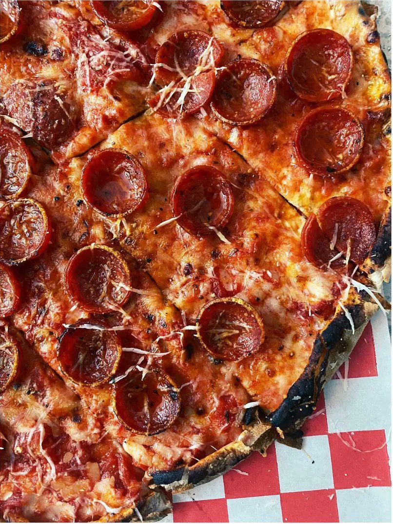 Happy Friday 🍕 🍕   
Weekend Hours:
Friday 9/9 - Saturday 9/10: 5 PM - until you're not hungry anymore
Sunday 9/11: 5 PM - 9 PM