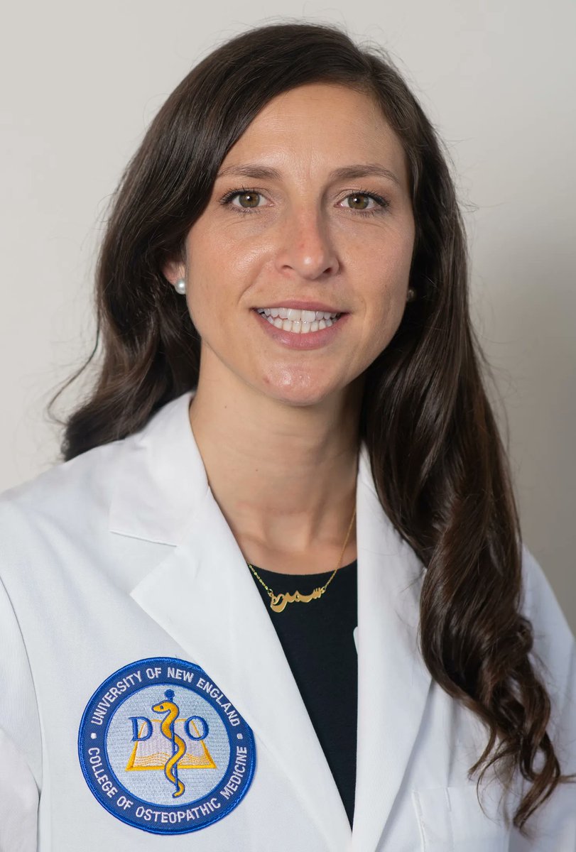 UNE Professor of Public Health Michele Polacsek, Ph.D., M.H.S. recently collaborated with UNE COM Student Doctor Summer Moukalled, OMS II, to publish a report titled 'Reducing Student Exposure to Digital Food and Beverage Marketing'. Congratulations Summer and Dr. Polacsek!