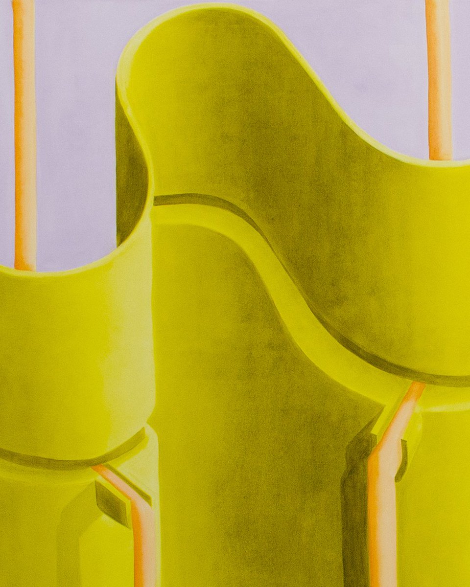 Undulating waves are a recurring theme in Pia Krajewski’s oeuvre, seen here in detail here in one of her latest works. This element can be seen as a continuation of the visual language established in earlier works that were shown last year as part of “Sight and Touch” in Mi