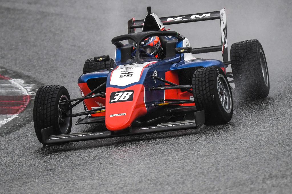 Valerio Rinicella (@valeriorinicel1) on Twitter photo P9 in a wet qualifying 2 here at the Red Bull Ring. Now the 40 drivers that have entered the event will be split in three groups. We will have two “qualifying races” and then the best 36 drivers will win the access to the final on Sunday evening
📸 <a href="/FotoSpeedy/">Foto Speedy</a>
<a href="/ProRacing_Sport/">ProRacing Motorsport</a> P9 in a wet qualifying 2 here at the Red Bull Ring. Now the 40 drivers that have entered the event will be split in three groups. We will have two “qualifying races” and then the best 36 drivers will win the access to the final on Sunday evening
📸 <a href="/FotoSpeedy/">Foto Speedy</a>
<a href="/ProRacing_Sport/">ProRacing Motorsport</a>