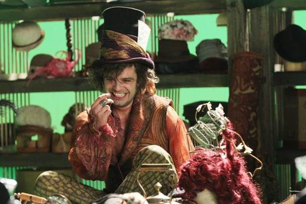 hourlyseb's tweet photo. Sebastian Stan as Jefferson/mad hatter behind the scenes of "once upon a time" ✨ https://t.co/fXFcDvwBTP