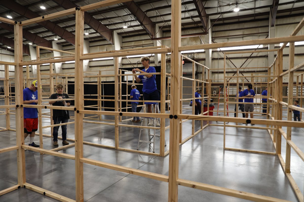 Davis Remembers 9/11 at the Legacy Event Center in Farmington.
Our students built over 400 panel frames and we are happy to have contributed to such a touching exhibit.

#davisremebers911 #davistech