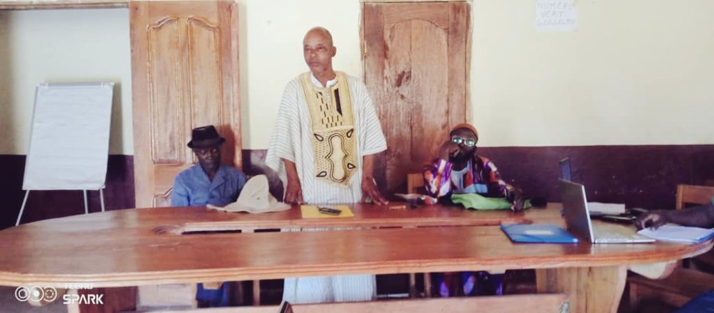 Marlydhalyna's tweet photo. Du 05 au 09/08, les bénéficiaires du programme MALAA de la ville de Nongoa ont été formés sur les bonnes pratiques de gestion d'une entreprise. Ce premier cours a permis aux participants de comprendre qu'une entreprise se bâtit sur des compétences solides en management.
#ITCMPTF https://t.co/jS0CXUTMl8