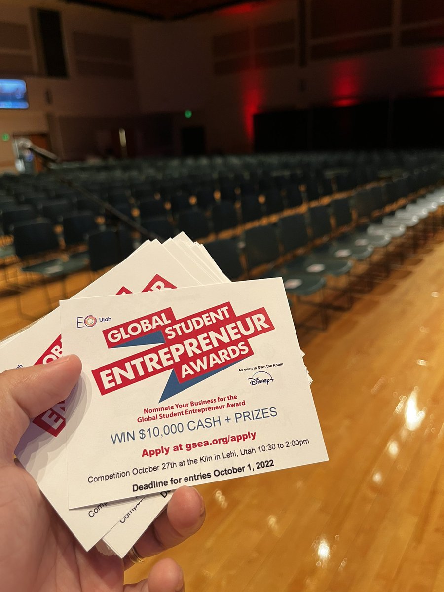 Robert De Los Santos tweet media