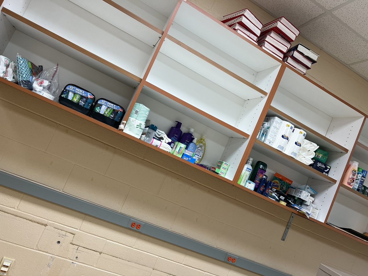 WKCourtneyBass's tweet photo. Our LINK DEN and NHS students collected our 1st week of donations for the Wolf Den Quik Shop, over 300 items just today! #OnePack #HowlAboutIt #BuildingCulture #NHS #LinkDen @wk_timberwolves https://t.co/FYg1d0pmH6