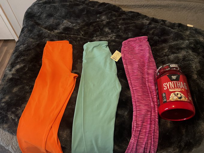Thank you @MissDemeanor_2 and @sgtmilesxxx for the birthday gifts!!! Tbh it&rsquo;s the perfect thing to get<a class="tags" href="/tag/missdemeanor_2">@missdemeanor_2</a><a class="tags" target="_blank" title="On Twitter" href="/?out=eyJ0eXAiOiJKV1QiLCJhbGciOiJIUzUxMiJ9.eyJpYXQiOjE3MjA4NTc2NTYsImlzcyI6InR3cG9ybnN0YXJzLmNvbSIsIm5iZiI6MTcyMDg1NzY1NiwiZXhwIjoxNzUyMzkzNjU2LCJyZWRpcmVjdF91cmwiOiJodHRwczovL3R3aXR0ZXIuY29tL3NndG1pbGVzeHh4In0.te0P4GO4TGk4FKQOdZNOy5Y3TDMzsFaJ3yZmTXjczd-z2GMvF2AhHZHlzjTovHdoKptcWRA49rkyO88Vc3rbTQ">@sgtmilesxxx</a><a href="/tag/onlyfans"class="tags"><span>#onlyfans</span></a>