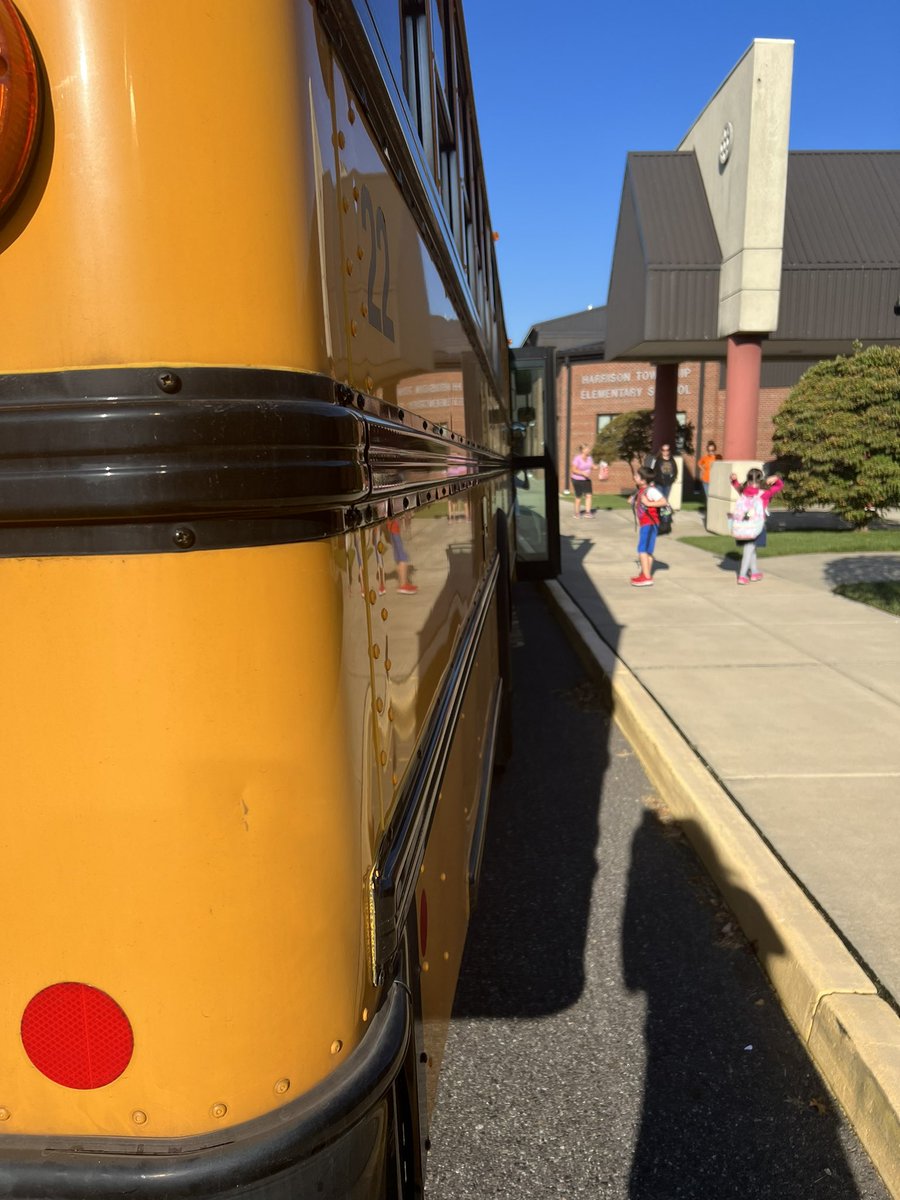 annalisa_rodano's tweet photo. Bragging @180Brags @HTWPSchoolsNJ on our entire transportation department for their passion and diligence in safely transporting our Explorers to & from school #magnifykindness #explorerstrong https://t.co/Iiit6RpNIC