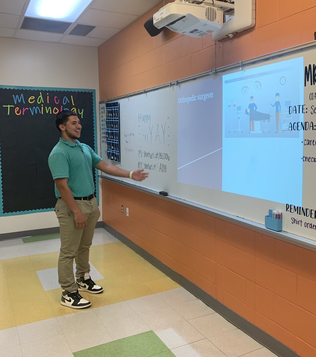 SoLee_AOLS's tweet photo. Our awesome students presented career exploration presentations today! We loved hearing all about the different medical professions and what each student is interested in. So proud of them! @SoLeeHS @leecoschoolsnc  @NAFCareerAcads https://t.co/9rE80DbDzi