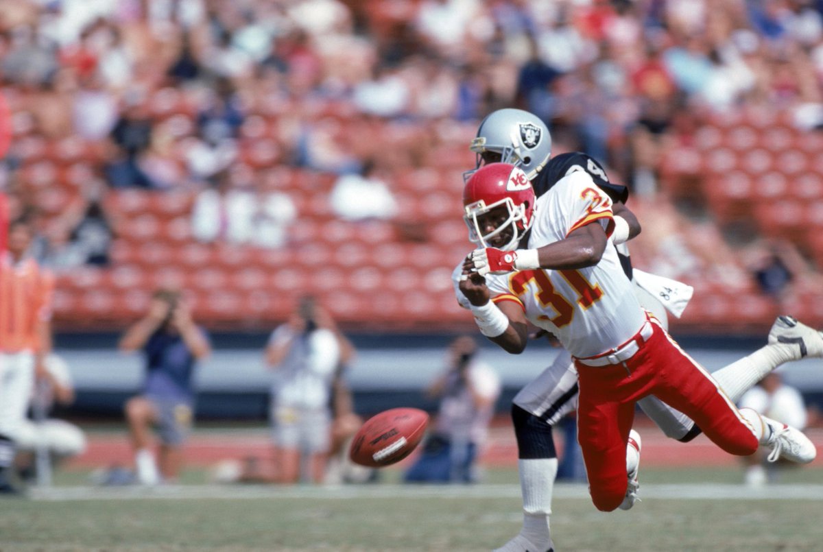 Vintage KCChiefs tweet media