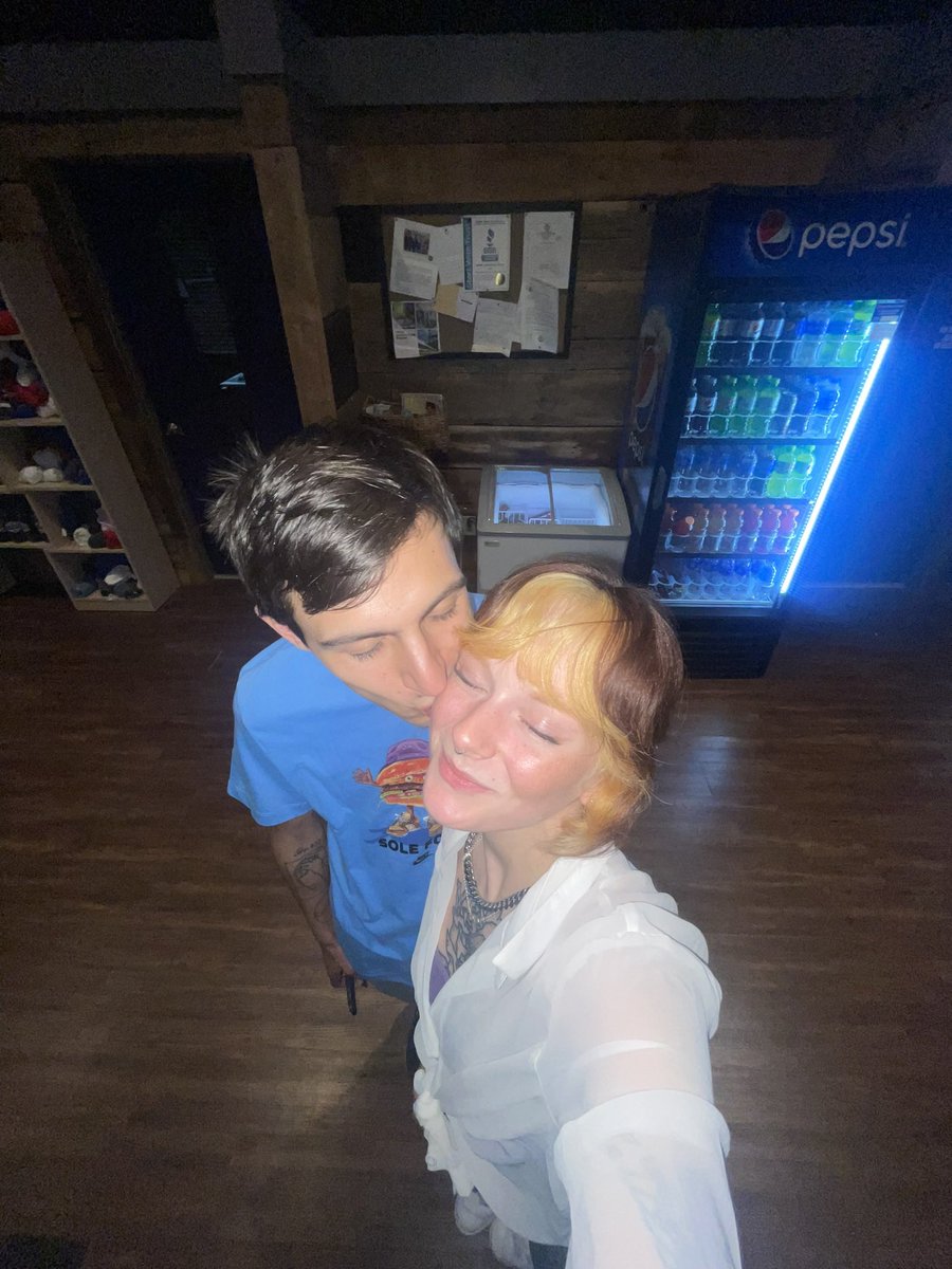 alycat236's tweet photo. pics in .5 are an #addiction https://t.co/DaJXeDvwVc