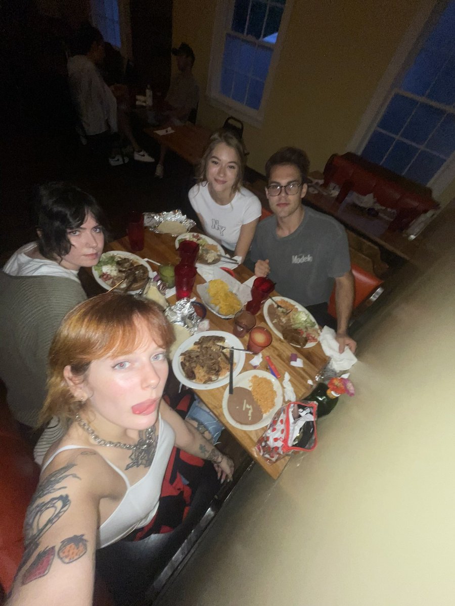 alycat236's tweet photo. pics in .5 are an #addiction https://t.co/DaJXeDvwVc
