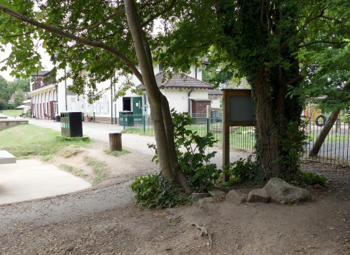 erraticsproject's tweet photo. We'll be at Rowheath Pavilion tomorrow as part of Bournville Heritage Open Day 2022. We'll be running children's activities, handing out our trail leaflets and discussing Rowheath's intriguing missing boulder!
We hope to see some of you there! https://t.co/nh3pZp4mEl