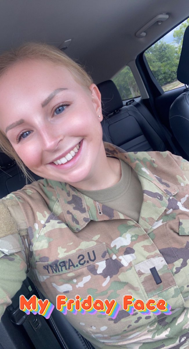 Alyssa_Gerald_'s tweet photo. Happy Friday 🥳 https://t.co/YJSaOQhQLn