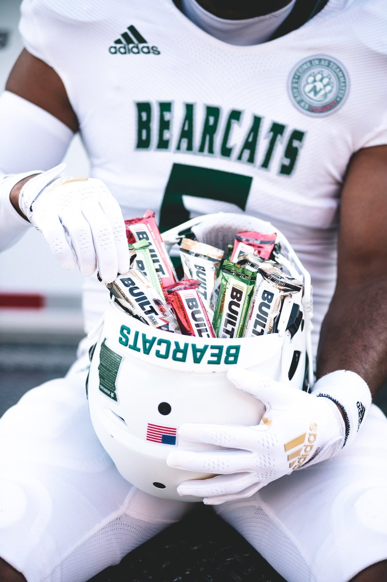 NWBearcat_FB's tweet photo. #BuiltByBuilt 💪

@Built_Bar @BearcatEQ 

#GoCats https://t.co/COYjQjSs7Z