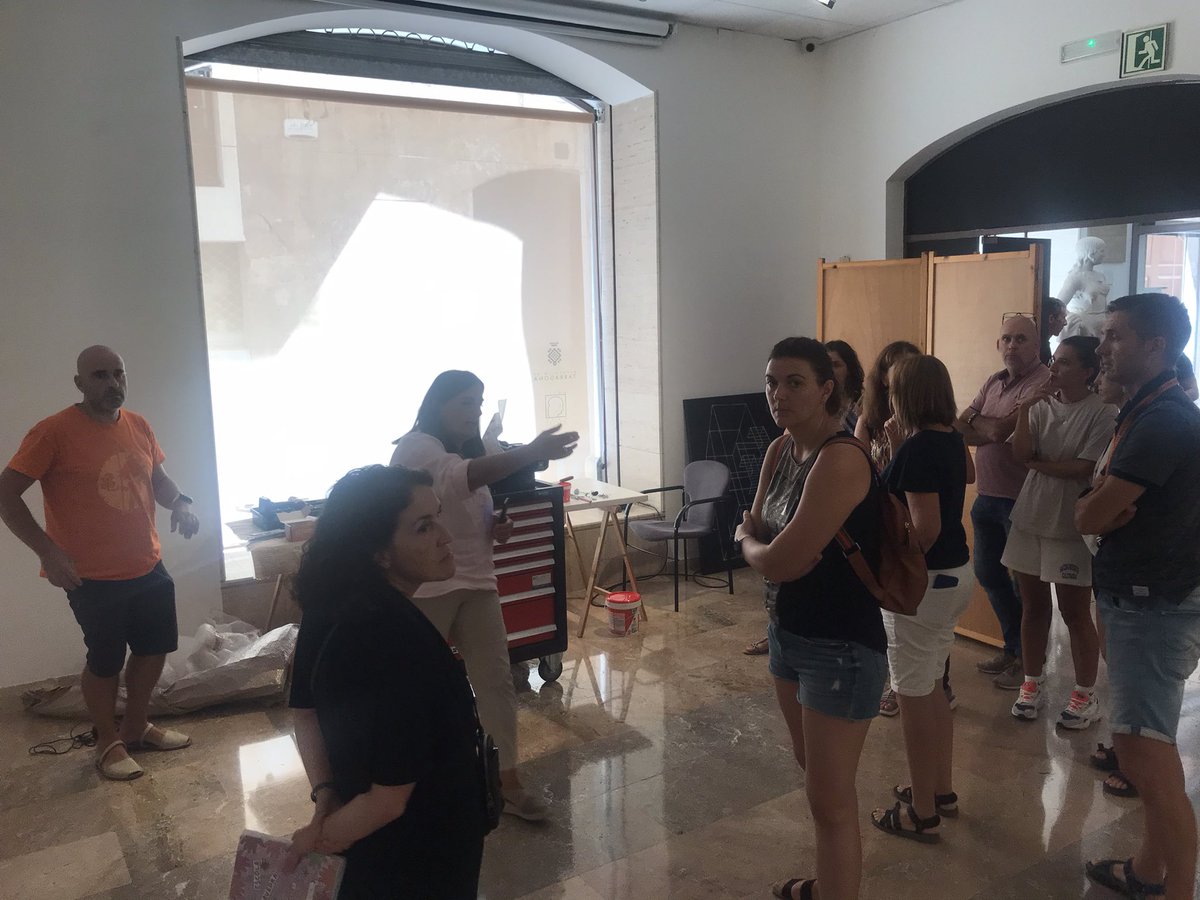 aliancesmagnet's tweet photo. ‘Com aprenen avui? Una mirada des de l’escola’ és el títol d’una exposició  impulsada per l’aliança de l’escola @EscolaSaavedra, el @MAMTarragona i l’@etseURV q s’inaugurarà el desembre

Avui hem visitat l’espai que ocuparà al @MAMTarragona amb bona part del claustre de l’escola https://t.co/Ja4YGb2bsC