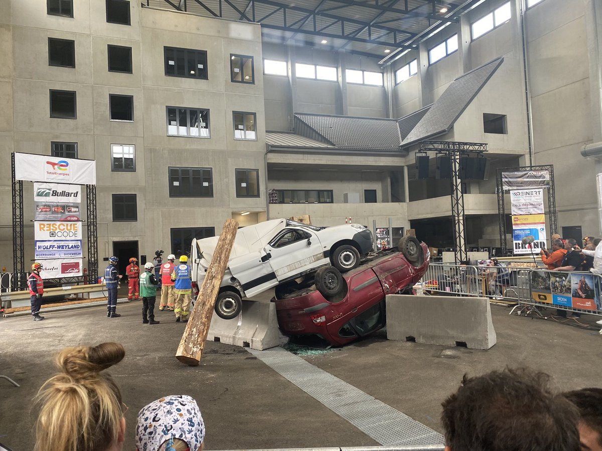 Au World Rescue Challenge 2022 avec l’équipe trauma du <a href="/sdis78/">comptenonofficiel</a> 4 jours d’épreuves de secours à personne et de secours routier. Une immense opportunité d’échanger et d’apprendre d’équipes venues des 5 continents 👍👍