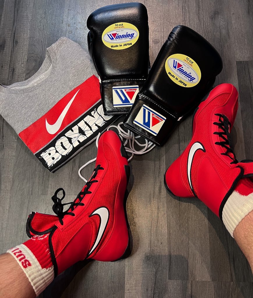 secondsout_'s tweet photo. Nike Boxing X Winning Japan…Elite boxing equipment combo 🔴⚫️
📲 https://t.co/qNQ7yQpkHt
#Secondsout #WinningBoxing #Machomai https://t.co/skJ2MlBeel