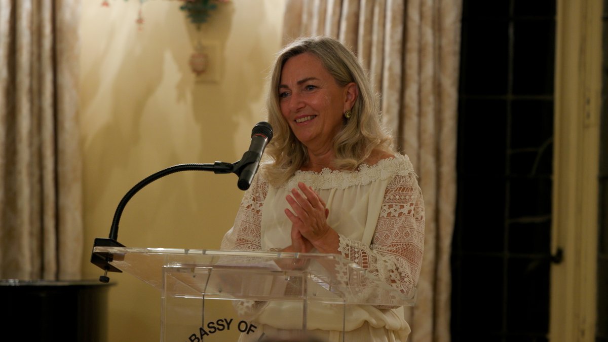 ItalyinUS's tweet photo. Congratulations to @NBCNews's @ckubeNBC, recipient of the 2022 Urbino Award, the prize symbolizing Italy’s recognition of the excellence of American press since 2006, cementing the 🇮🇹🇺🇸 bond through the Renaissance jewel of Urbino! A great celebration yesterday at Villa Firenze! https://t.co/eVyWfwrdjB