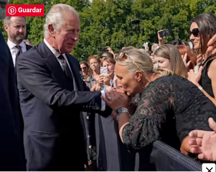 Puede haber algo más patético y humillante que esto? #Despierten