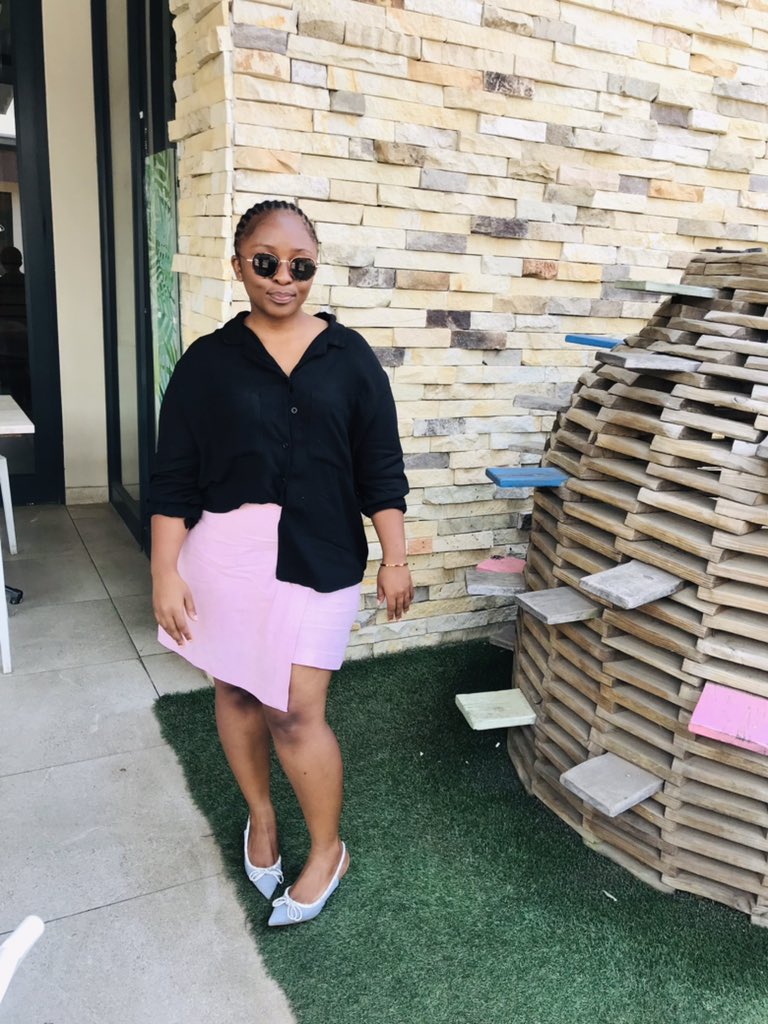 Mam_Mnguni✌️ tweet media