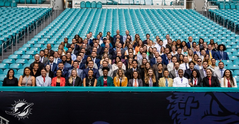 FinsOffTheField's tweet photo. Joining our colleagues across the @NFL, our @MiamiDolphins, @HardRockStadium, @MiamiOpen &amp; @f1miami staff dressed #2the9s4Jason.  

#FootballUNITES 👔 #2the9s4Jason