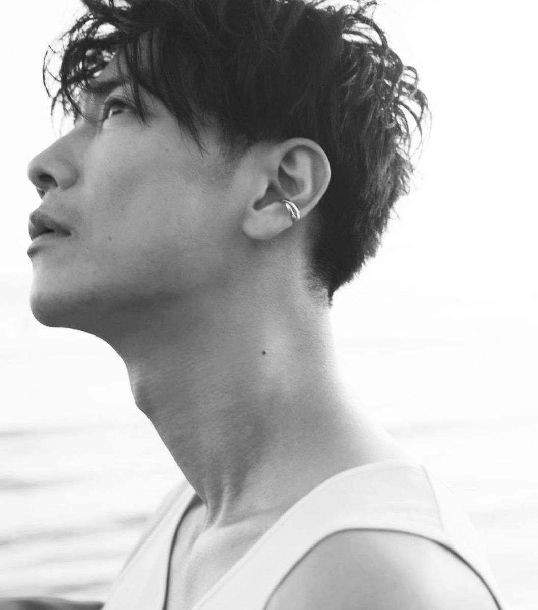 rainbowlovemoo1's tweet image. るろうに剣心シリーズ観ると
興奮して眠れないのが常です🤣
いいんです❤️全然いいんです❤️
…眠れない夜は…
YouTubeの美しい健さんを愛でて
幸せ感じちゃお💖🤤💖
…に、しても…
来年のカレンダーの健さんが
爆イケ&amp;amp;爆色気&amp;amp;可愛い
が溢れてて💖…余計眠れない🤣
#佐藤健 #佐藤健カレンダー2023