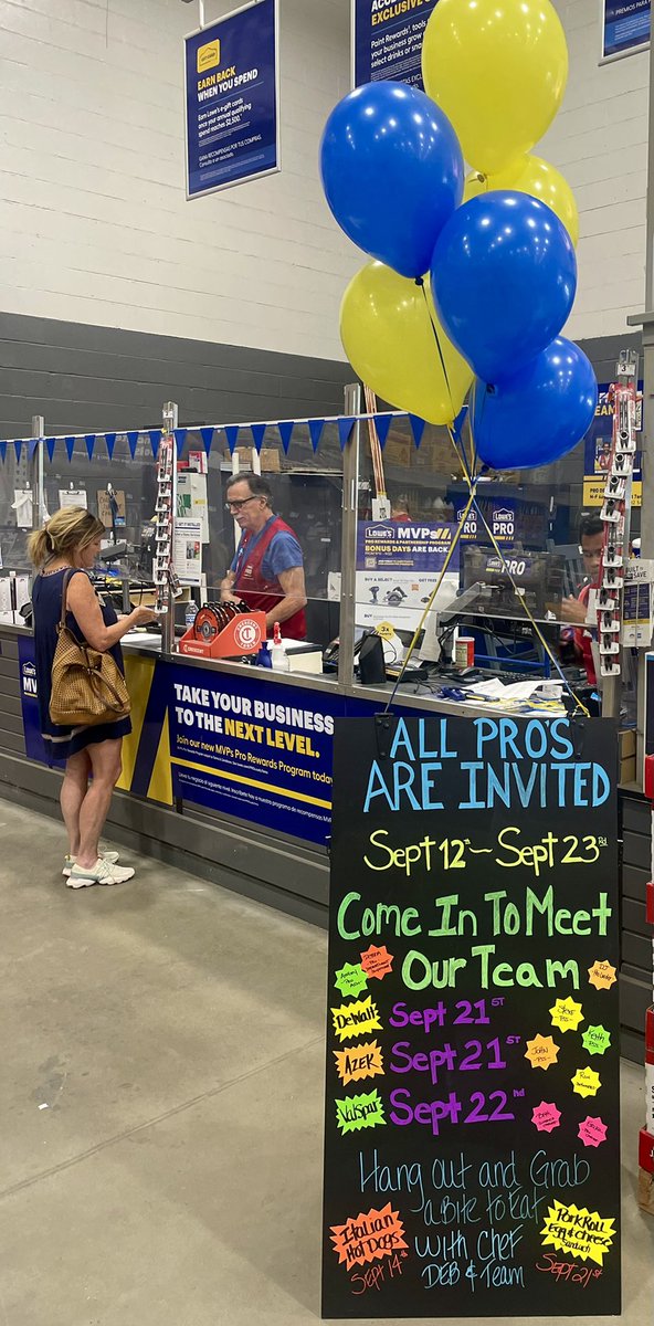 Pre Gaming #MVPbonusdays looking forward to a GREAT event!! See y’all in the aisle’s!! <a href="/ManzoliChris/">Christian Manzoli</a> <a href="/AndrewsP26/">Paul Andrews</a> <a href="/JaneenV_HRBP/">Janeen Valdes</a> @AshleyKaduk