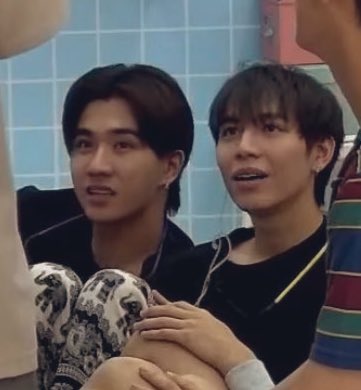 itzyakiii's tweet photo. apa apaaan perth ketemu first di safe house..... terus perth ketemu fluke di mint
jiaaaaakkkh
mana pawangnyaaaaa
#flukefirst #perthtanapon #flukeperth #perthfirst aw awwawww
find perth's wifee saint where are you
fluke perth first perth https://t.co/WTYtACEPLz