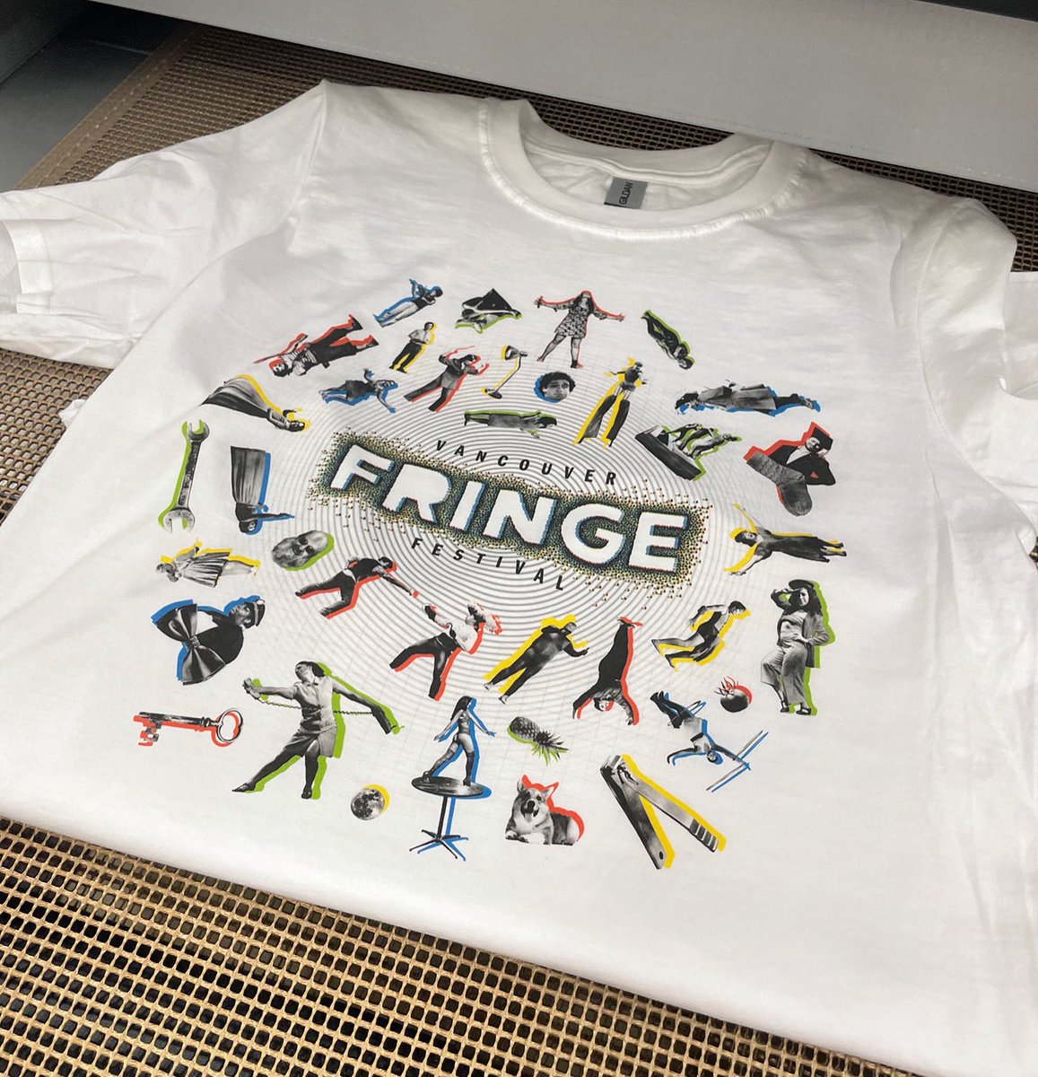 MakeVancouver's tweet photo. The Fringe is back! 🎭
@VancouverFringe started last night on @granville_isle and we wanted to wish everyone involved good luck!
MAKE printed all their apparel merch! Tag us if you bought a tee or sweatshirt!
#makeitatMAKE
#fringefestival
#granvilleisland
#customprinting https://t.co/aD5aKpgw6s