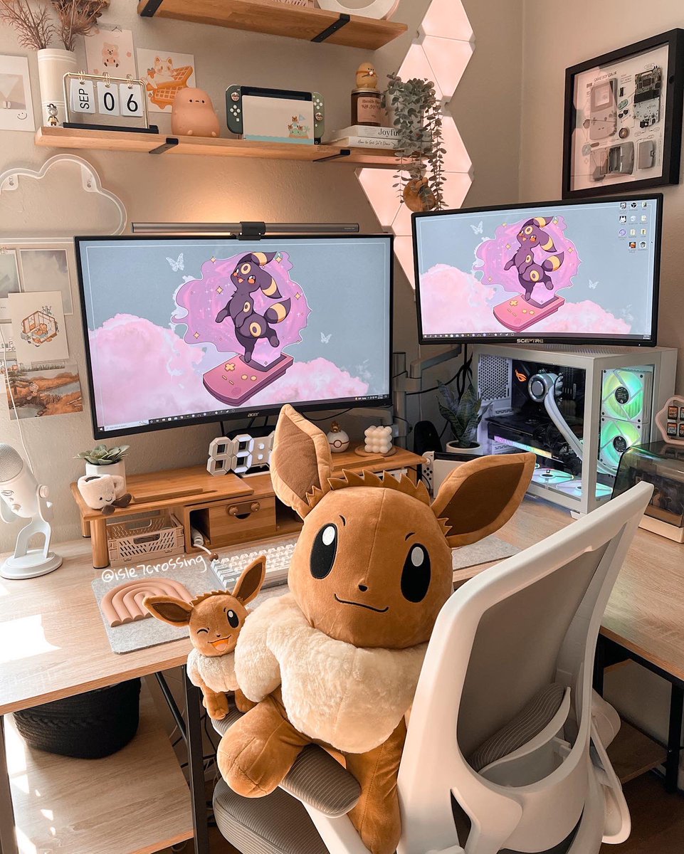 isle7crossing's tweet photo. Happy Friday from my eevees 🤎 https://t.co/3e7AQ7DMnZ