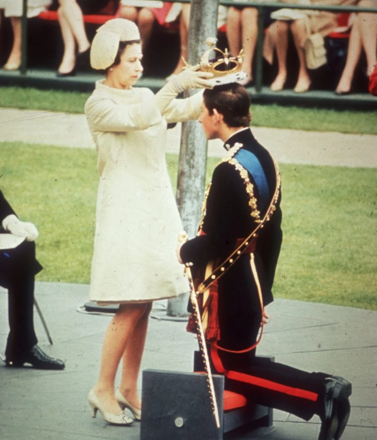 MetroUK's tweet photo. King Charles was handed the title in 1958 and now passes it to his son.

It was yesterday confirmed they will also take over the Cornwall title previously held by Camilla, the new Queen Consort. https://t.co/myJtRfa8ge