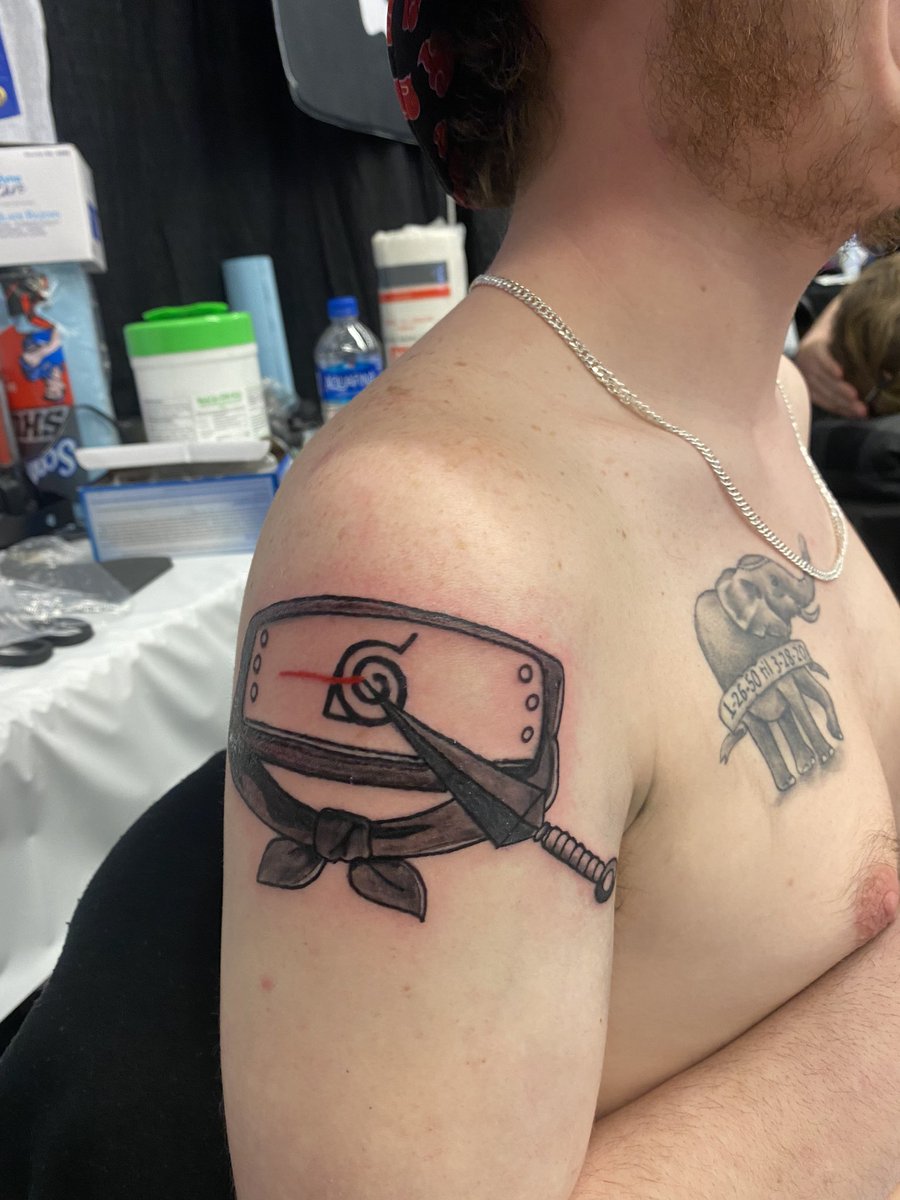 visualmetanoia's tweet photo. throwback from Cleveland of the rogue ninja ๐ฅท
โข
โข
โข
#visualmetanoia #fytcartridges #saniderm #art #ink #inked #tattoos #tat #atl #atlantatattooartist #atlanta #trippy #onelinetattoo #lineart #naruto #anime #narutoshippuden #ninja #love #peace #happiness #explorepageโจ #dope https://t.co/mQ6hvrIkRk