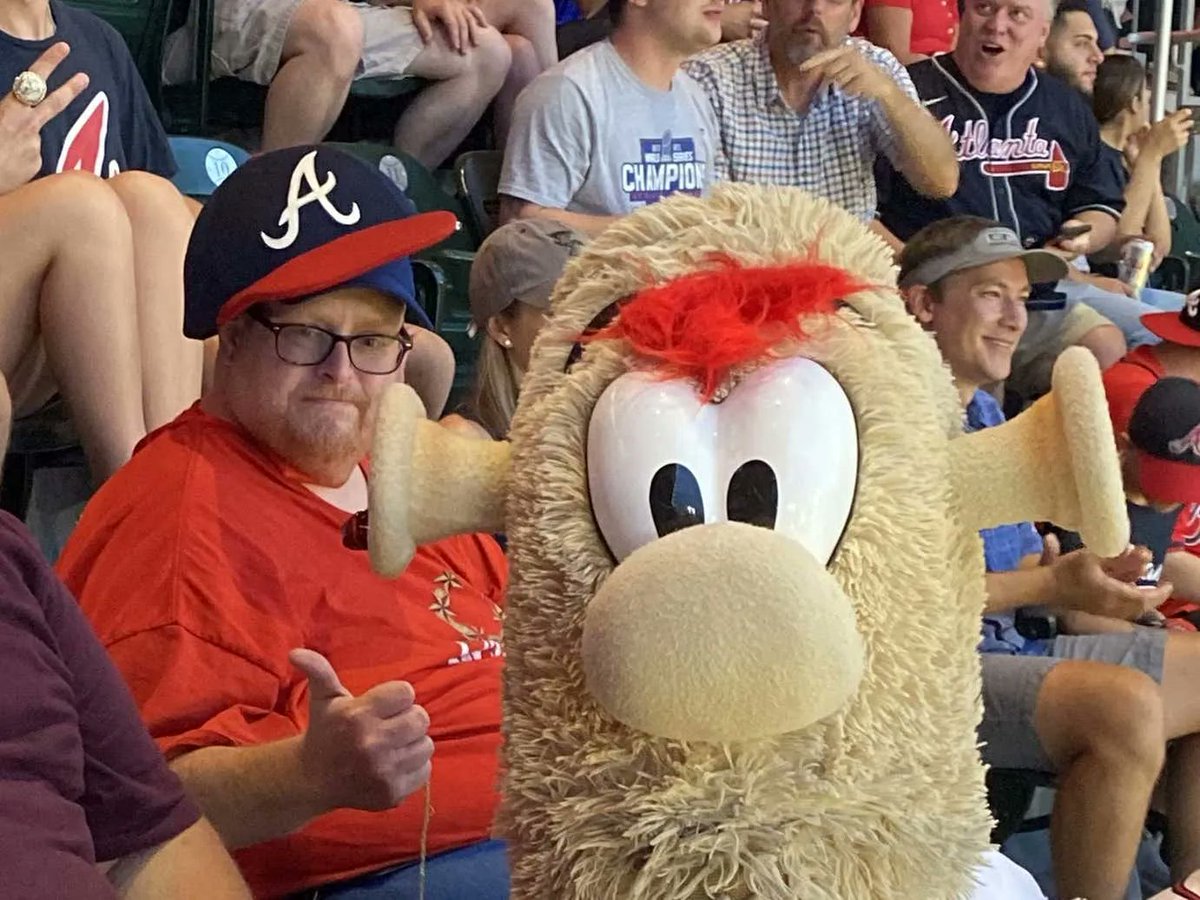 barstoolsports's tweet photo. Fair Or Foul: Betting On Your Team's Rival To Win As An Emotional Hedge https://t.co/kNKNopFLmc https://t.co/bsJfvtdPqf