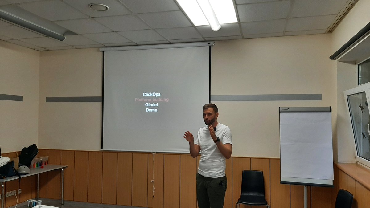 karolykassjr's tweet photo. .@laszlocph talks about #ClickOps and #GitOps with @gimlet_io at #DockerVienna meetup.
👏
#DockerCommunity #CloudNativeCommunity #DevOps https://t.co/MtdAO1ud7E