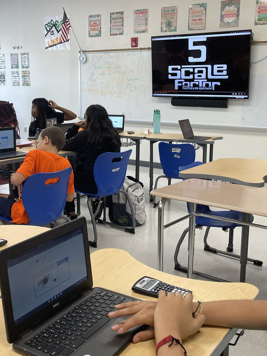 AmyPreston2021's tweet image. Using Desmos for stop, hot and discuss during Scale Ella Video! #mathsnacks #scalefactor @ROSArockets