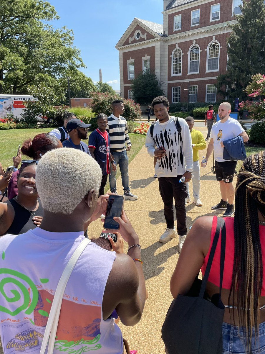 HUStudentAffair's tweet photo. Students are having a great time today at #BackToTheYard with @Chase to kick off their HBCU initiative designed to create pathways for financial health and career growth in our community.
#HowardUniversity  #HU  #B2TY https://t.co/kdcoH54noB