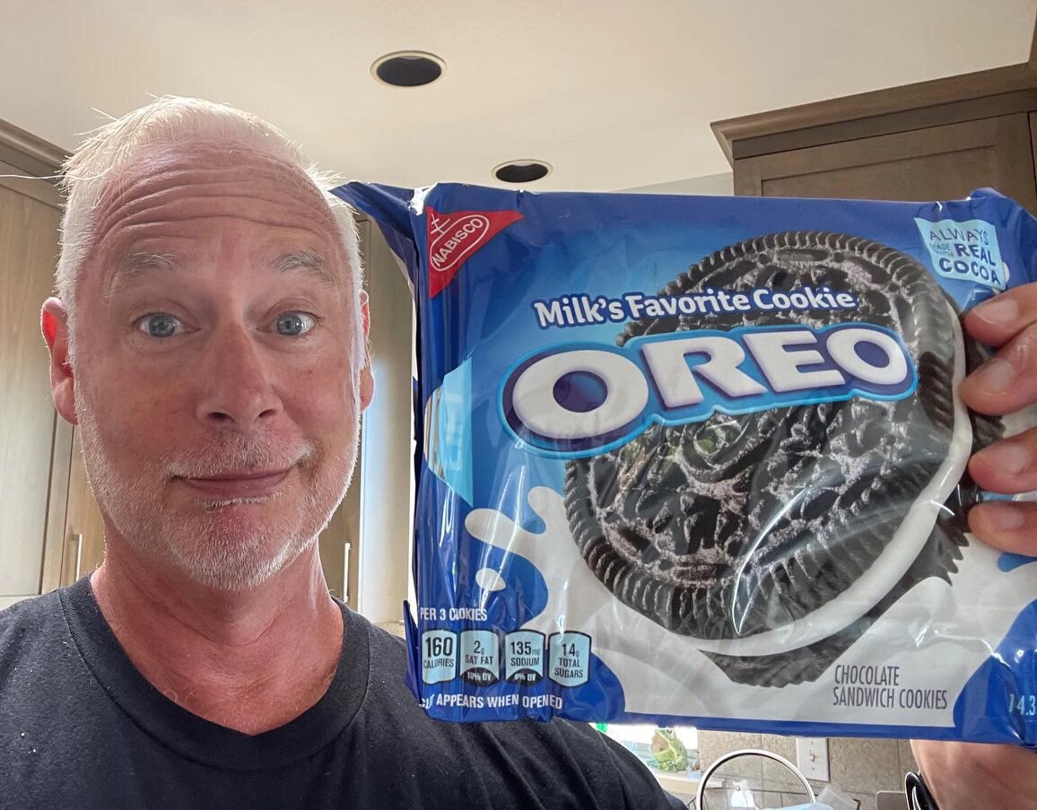 Ugly_Desserts's tweet photo. Ugly Dessert for Today-Oreo Sushi! I saw this on TikTok. I don’t know the origin of it, but it is literally the easiest thing you’ll make this year. https://t.co/5l4jQea2SI
#ugly_desserts #uglydesserts #sfbaker #oreo #oreosushi #easydessertrecipe #bakebakebake #oreodessert https://t.co/Eyn2l7SnBb