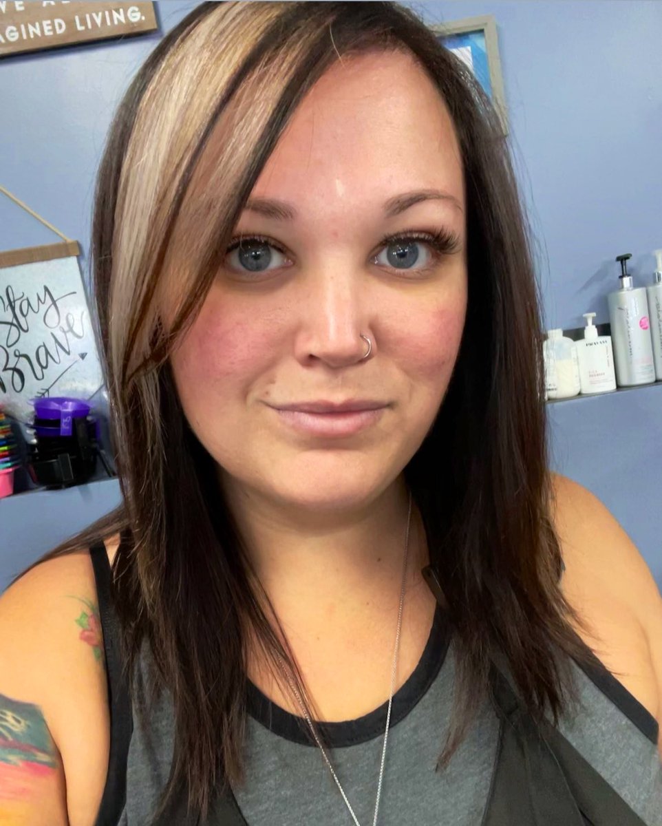 MandyGodbee's tweet photo. Itโs a beautiful day to play with scissors. #dfwsalon #salonowner #smallbusiness #dfwhairstylist #hairstylist #playwithlife ๐ฅฐโจ๐คโ๏ธ https://t.co/9yTuU6tRE1