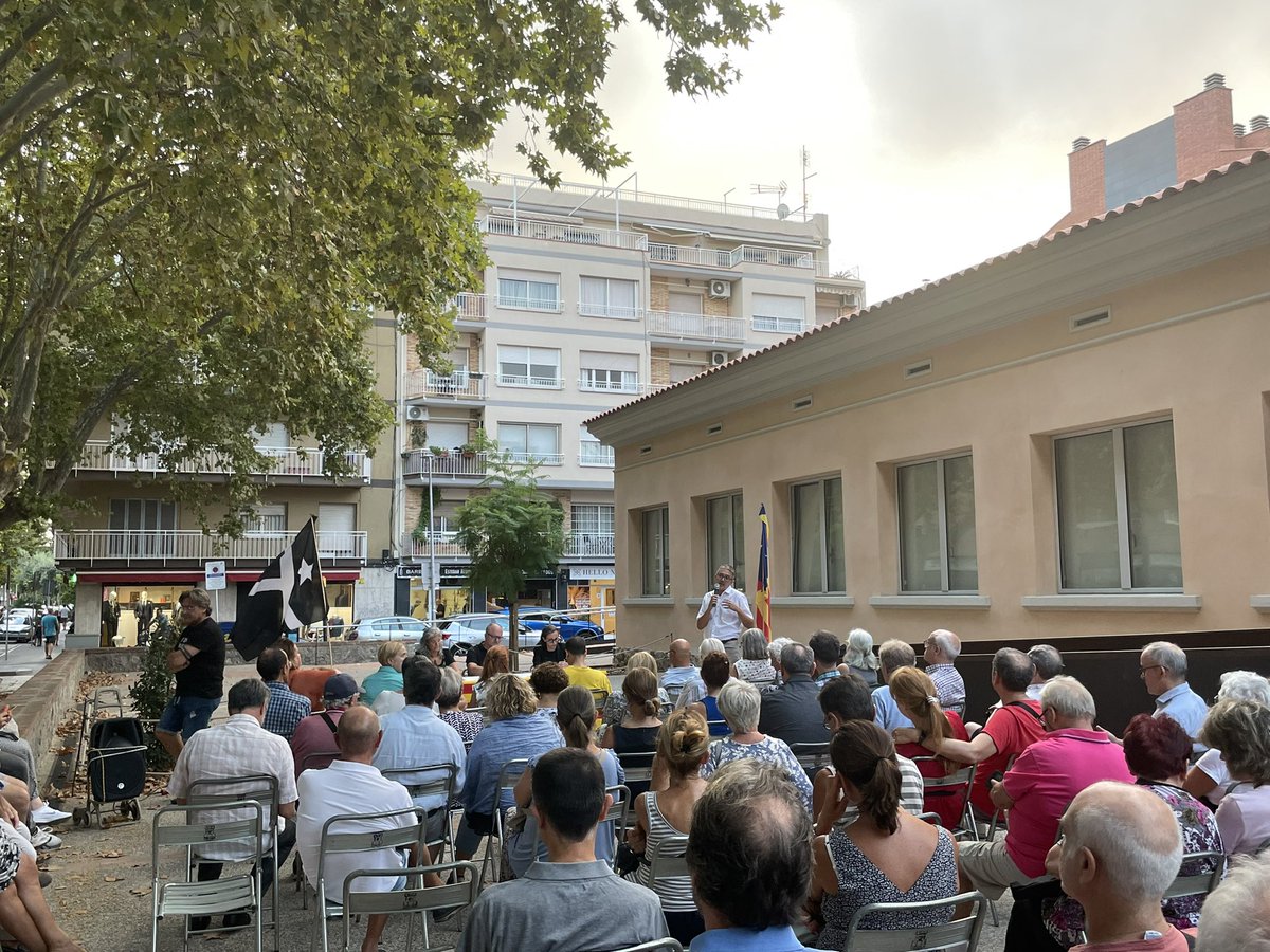 ConsellCDFELS's tweet photo. Comença la presentació oficial del @ConsellxRep a #Castelldefels #PreparemNos #BaixLlobregat https://t.co/DknipWwWMY