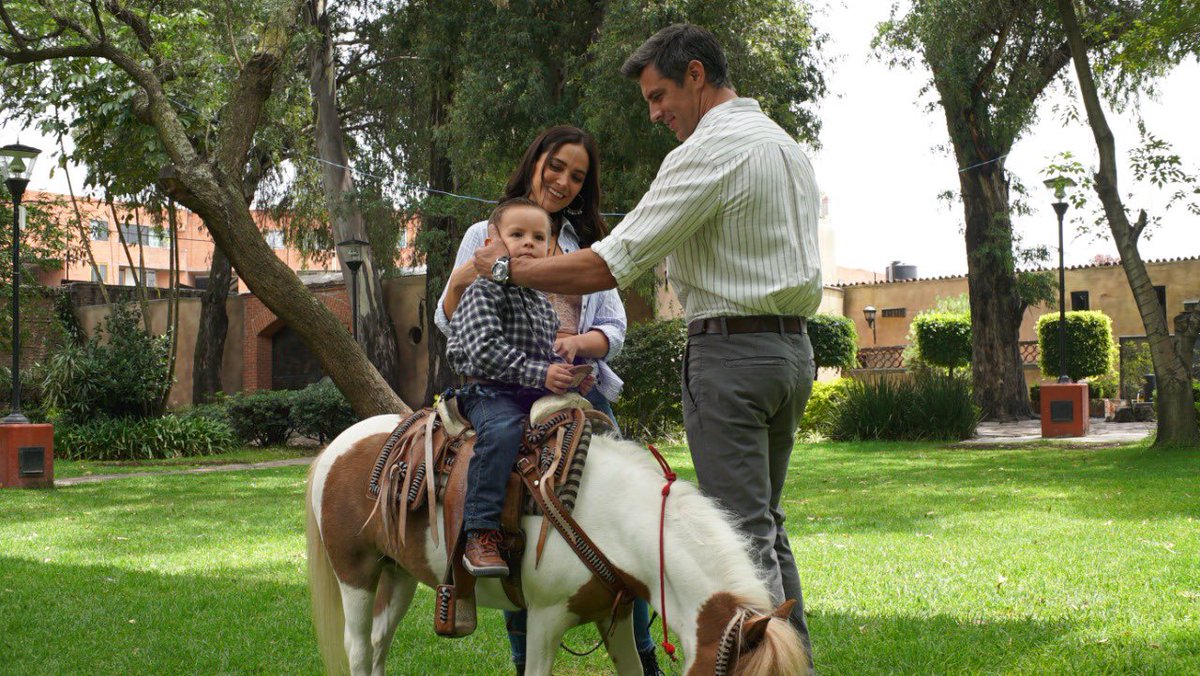 Una gran familia 

Gran final 
#CorazónGuerrero #LasEstrellas