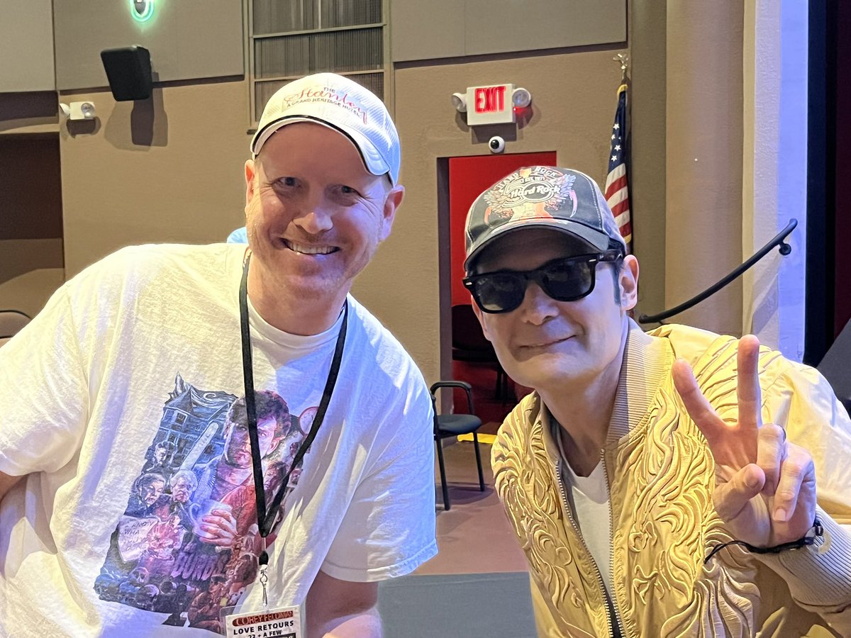 tyobs316's tweet photo. @Corey_Feldman thanks for the awesome fun high energy show last night. I hope your voice recovered. I can’t wait to see you perform again. #LOVERTOURS #COMEBACKKING https://t.co/8V3c9bVUu1
