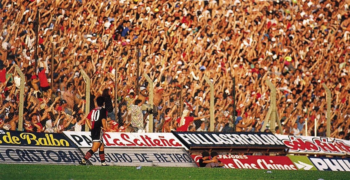 EspacioLeproso's tweet photo. Yo solo se que te ví con la del Rojinegro ♥️🔟🖤 https://t.co/tEdiwJrCBK