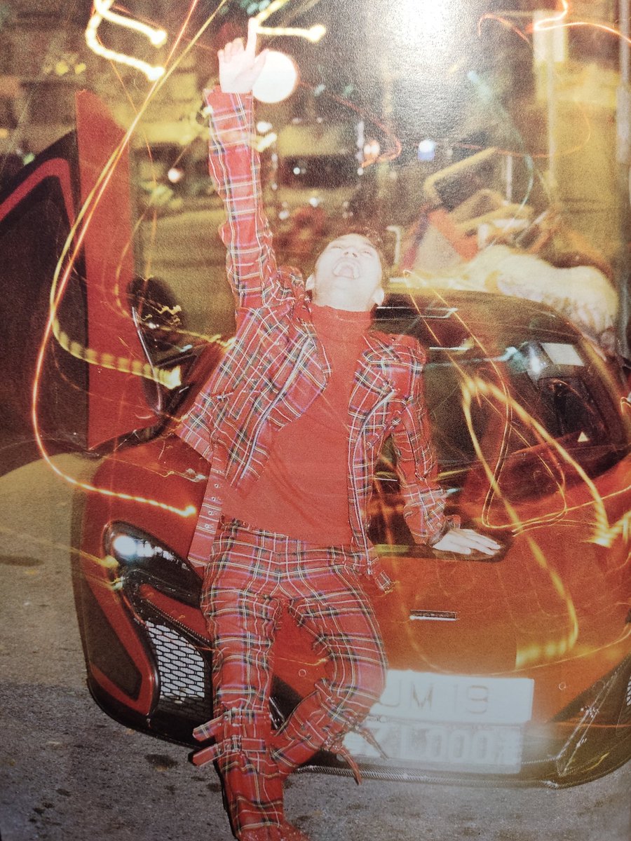 Velvetsworld's tweet photo. this genre of seungri is a vibe https://t.co/HPVWj0FoRC