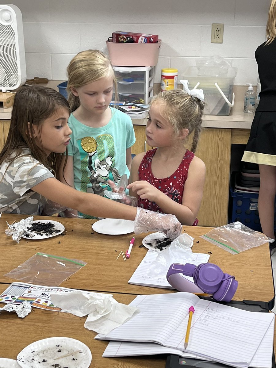 While admiring 4th grades observations posted outside, we were invited into the room! They were dissecting owl pellets! These fourth graders did such a great job at explaining what they were doing and even letting my firsties dive right in with them! <a href="/larrydowell4/">Larry Dowell</a> #STEAM
