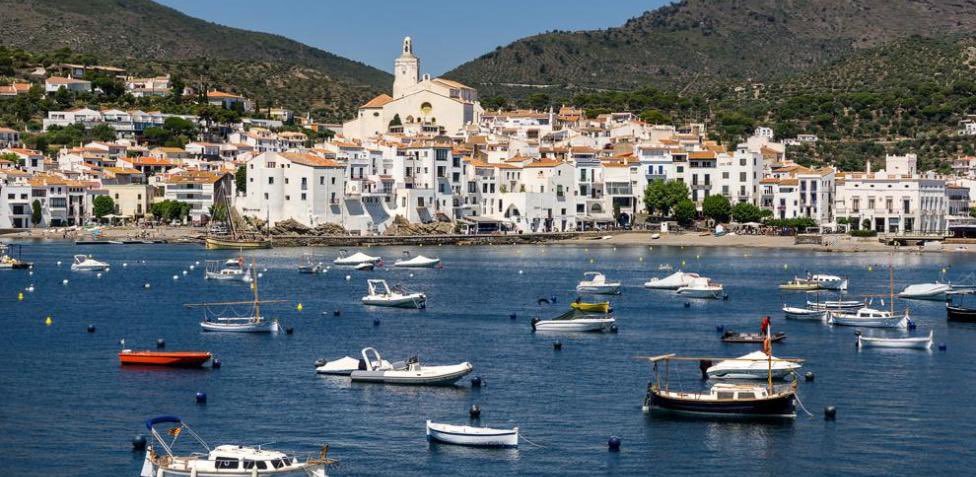 MaltratoPaisaxe's tweet photo. Pueblos de la #CostaBrava de Catalunya, muy poco parecidos a #Malpica #Caion #Fisterra #Muxia #Laxe o #Camariñas https://t.co/bUcnXUiw8C
