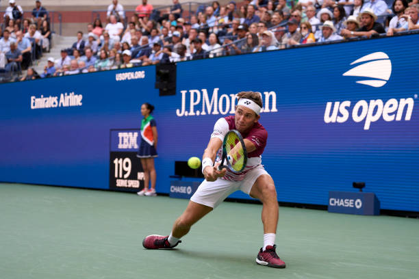 christophclarey's tweet photo. Just a high quality performance from Ruud in such a big match:

53 winners
35 unforced errors
20 of 23 points won at net
6 of 13 BPs converted
64% 1st serves
83% 1st serves won
59% 2d serves won
70 % returns in play
Edge in rallies of 0-4, 5-8 and 9+

#getty https://t.co/4RnvsbkYco